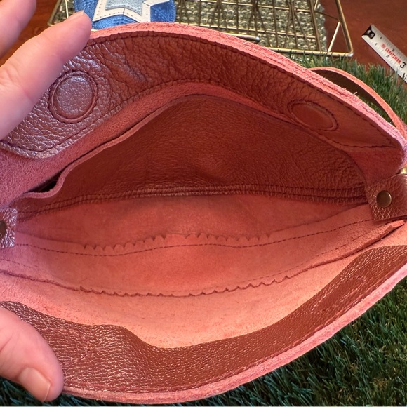 Small Supernova Koala Sling Bag Portland Leather Goods - Picture 6 of 8